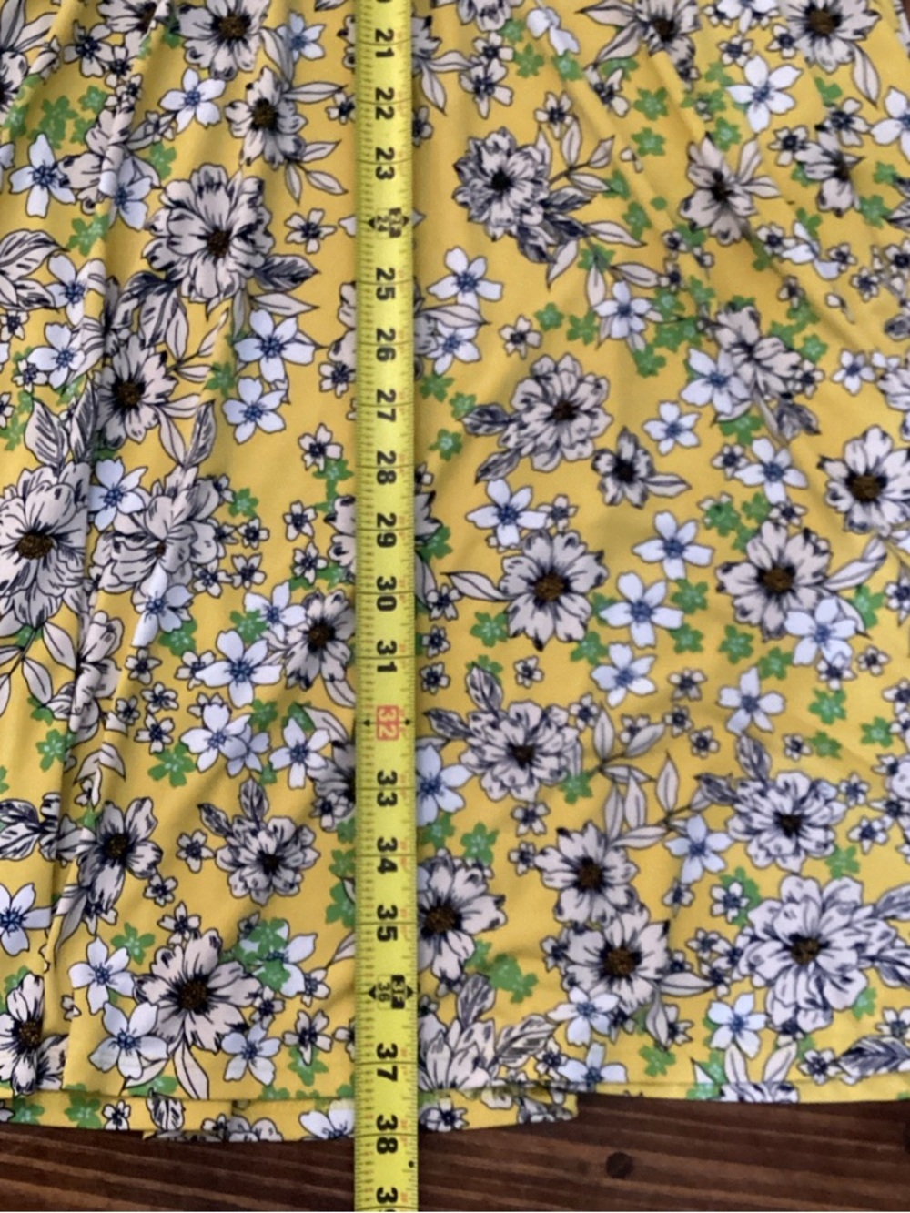 Maggy London Yellow Floral Smocked Mock Neck Midi Dress Sz 14 - Picture 10 of 11